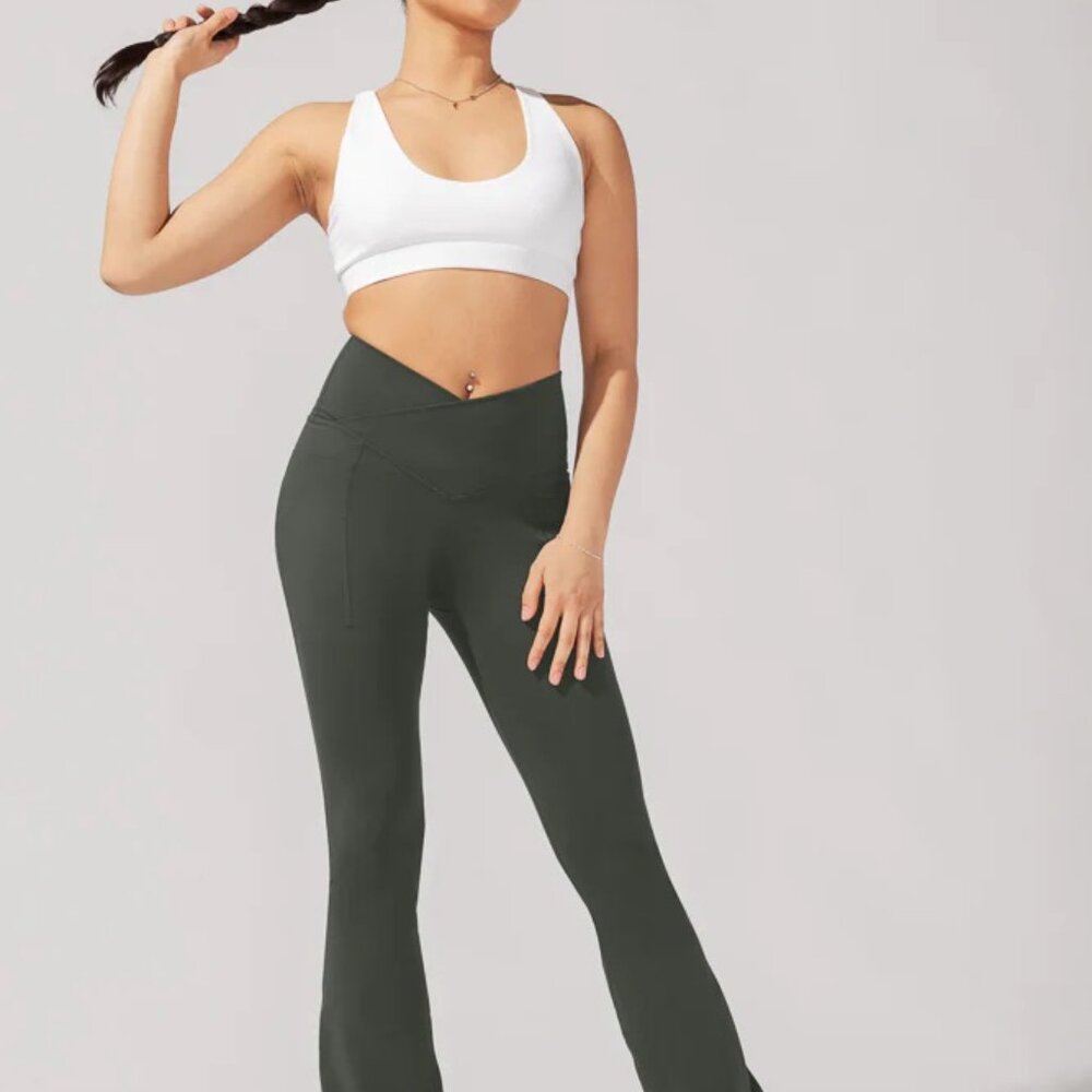 Popflex Active Crisscross Hourglass® Flared Leggings with Pockets, Size M